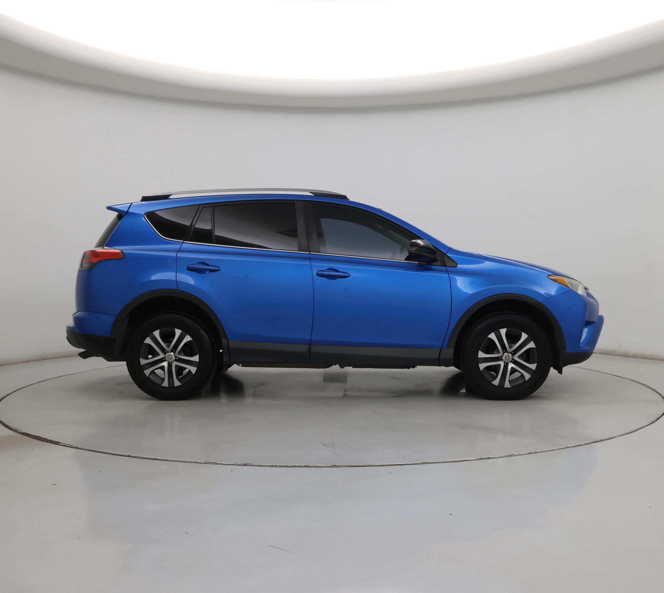 Thumbnail: 2018 Toyota RAV4 - 7