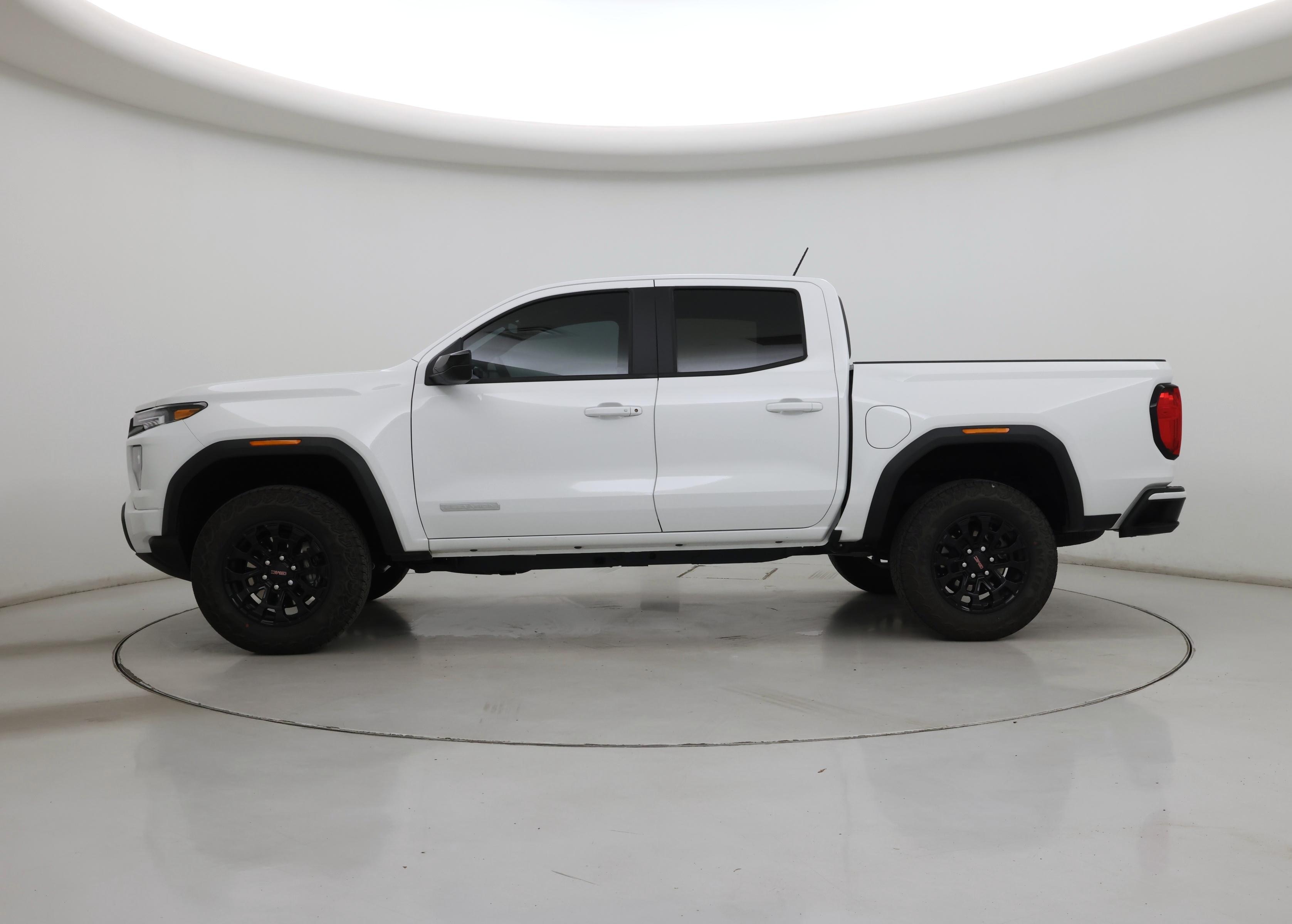Thumbnail: 2026 GMC Canyon - 3
