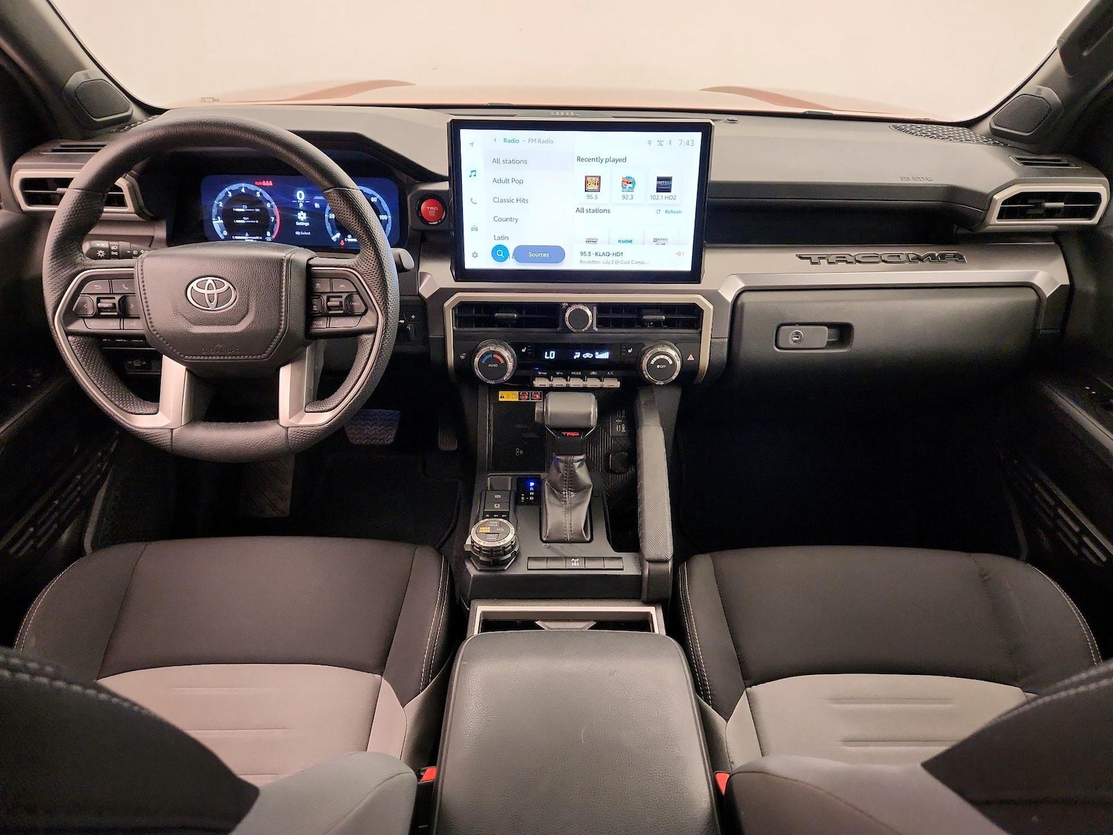 2025 Toyota Tacoma TRD Off Road - Photo 10