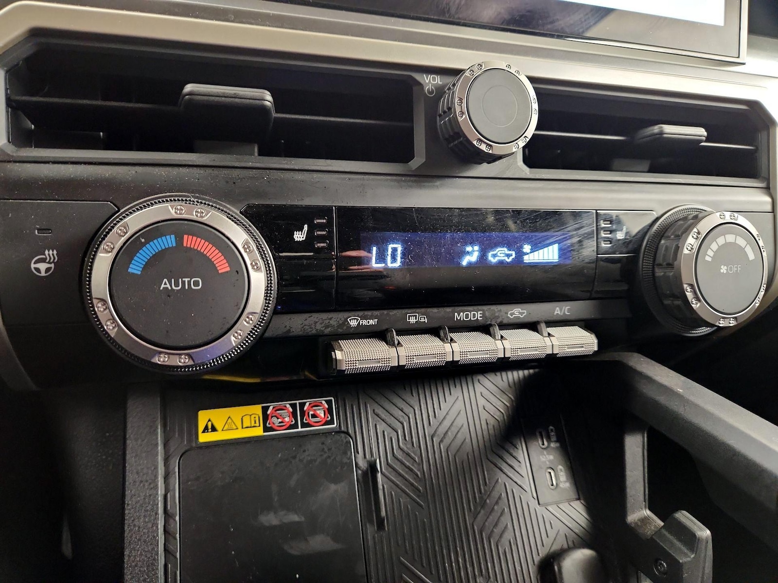 2025 Toyota Tacoma TRD Off Road - Photo 17