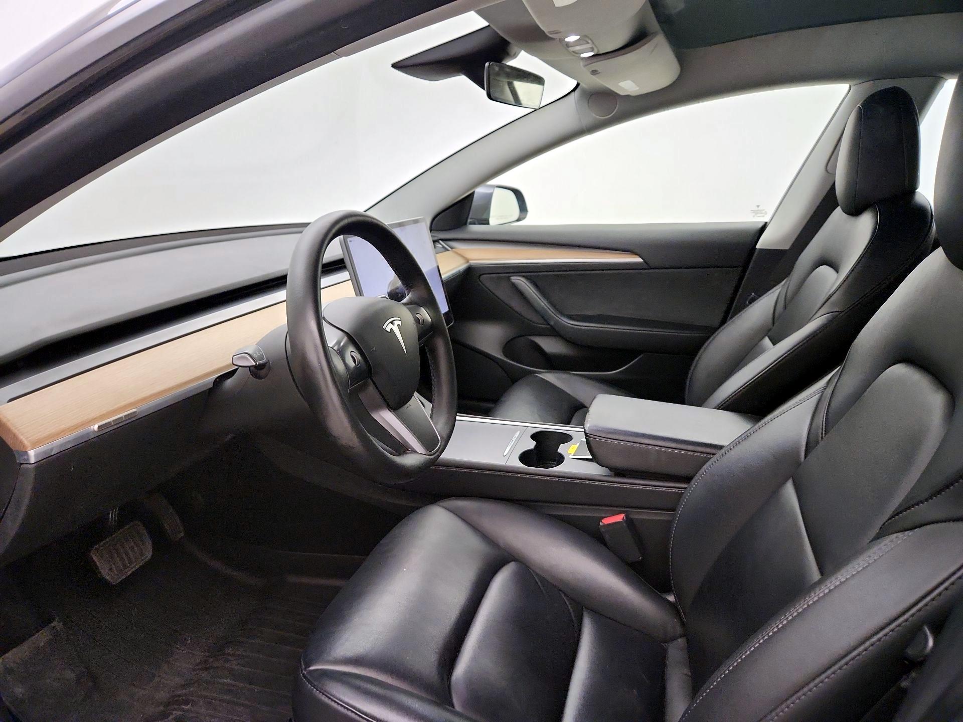 Thumbnail: 2022 Tesla Model 3 - 11