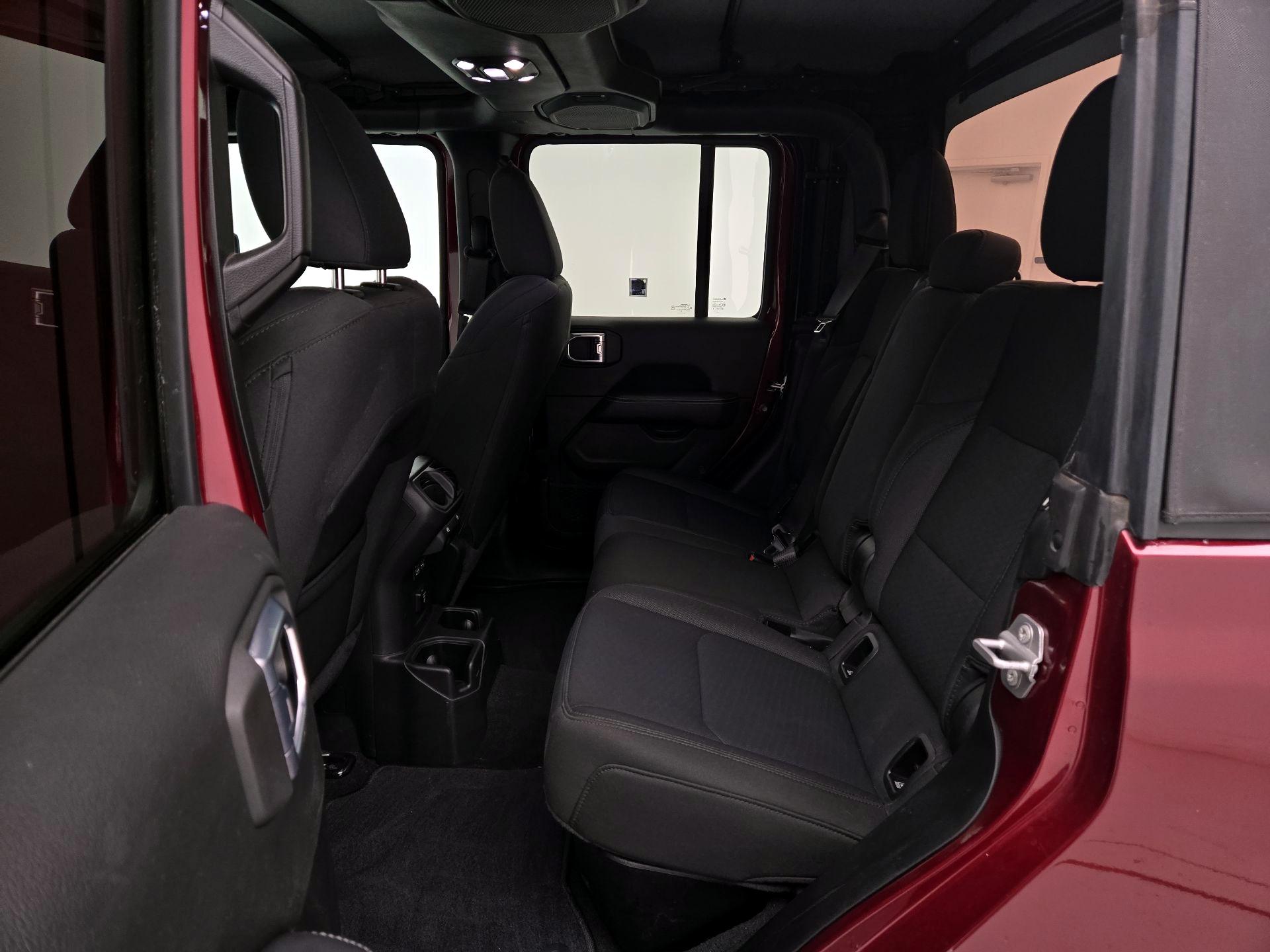 Thumbnail: 2022 Jeep Gladiator - 20