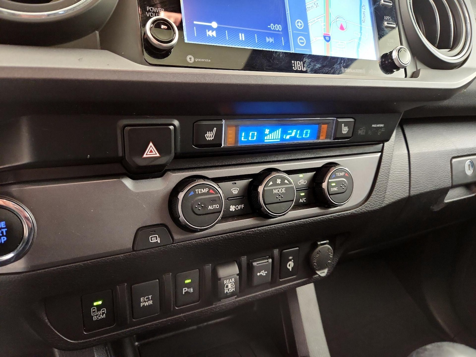 2021 Toyota Tacoma TRD Sport - Photo 18
