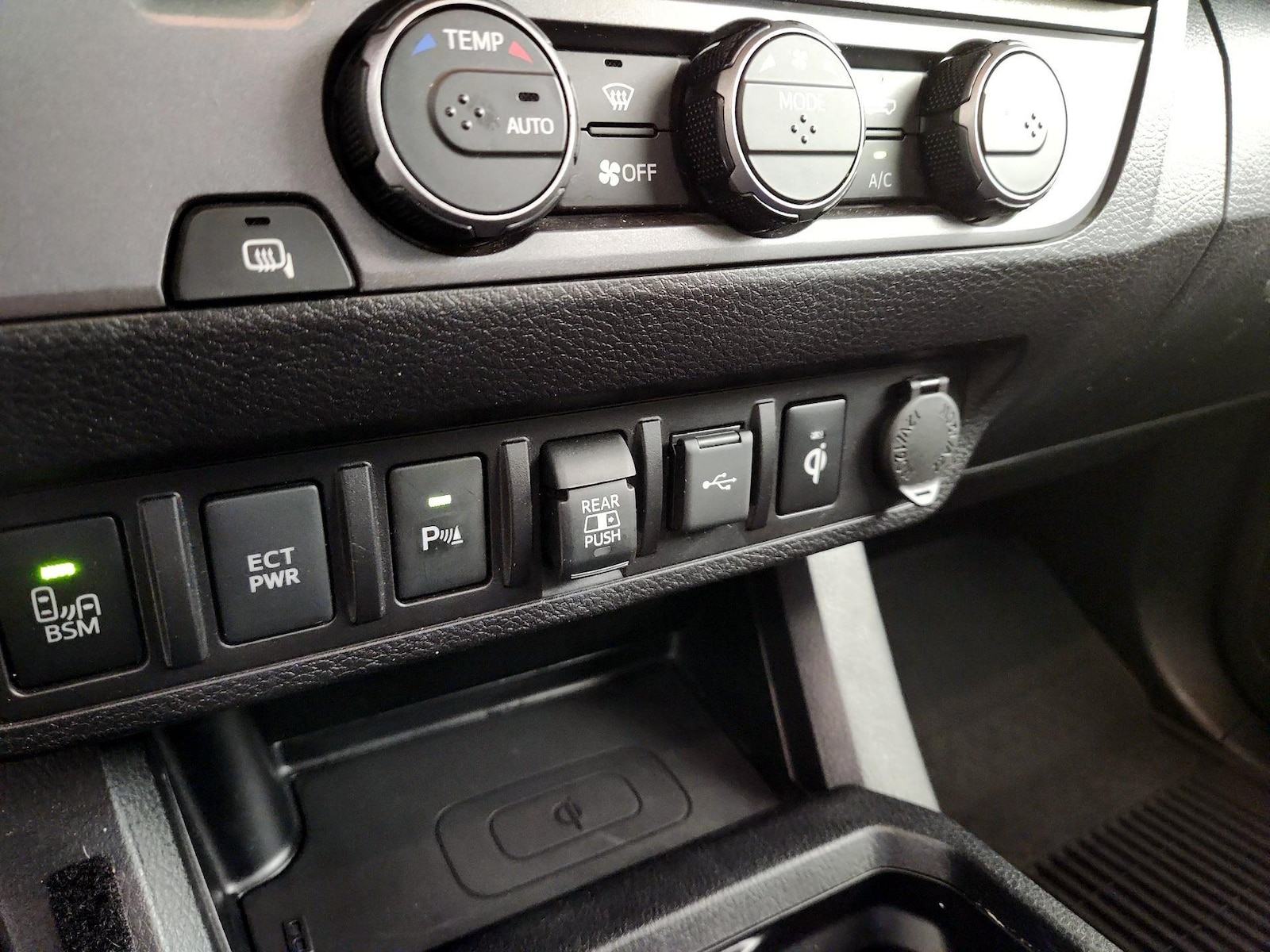 2021 Toyota Tacoma TRD Sport - Photo 20
