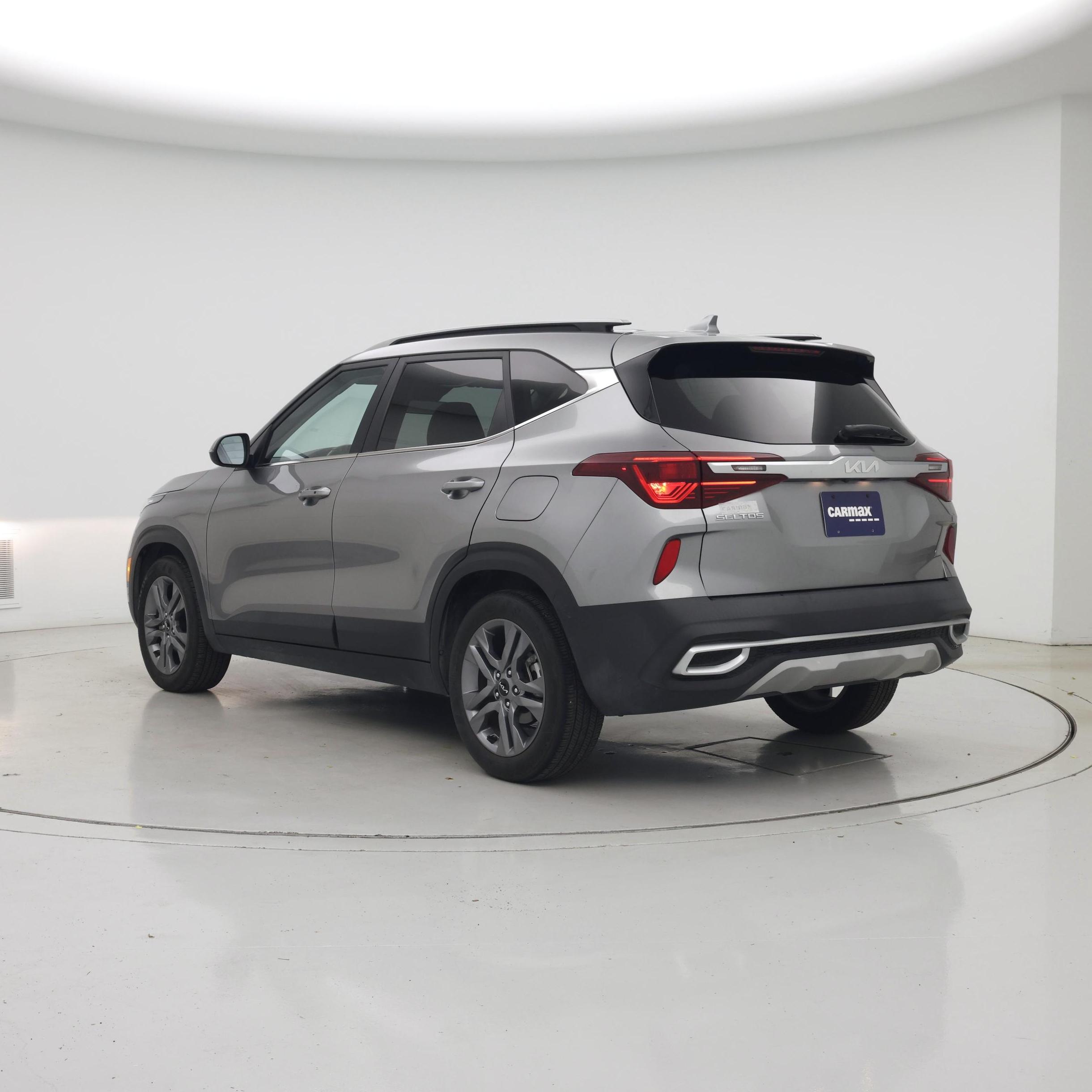 Thumbnail: 2023 Kia Seltos - 2