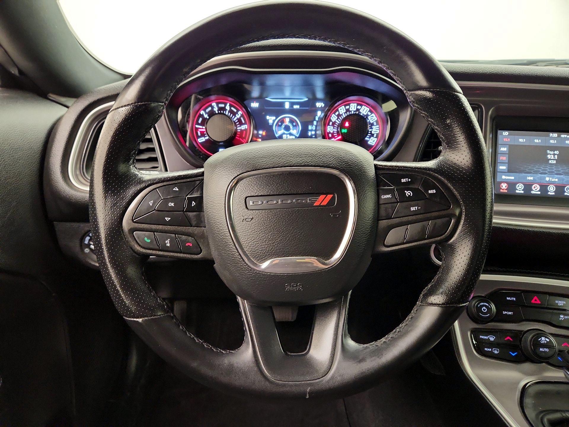 Thumbnail: 2022 Dodge Challenger - 10