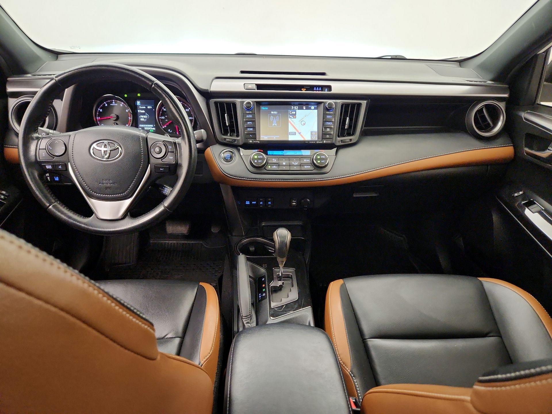 Thumbnail: 2018 Toyota RAV4 - 9