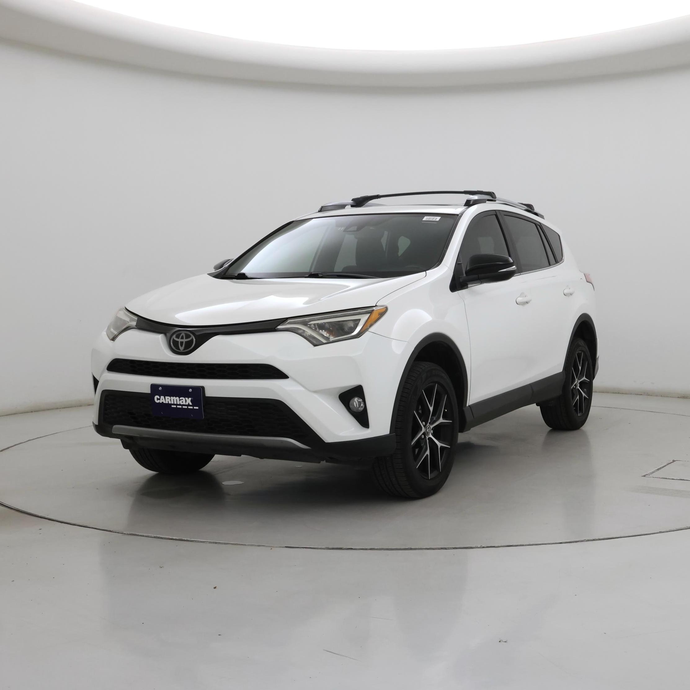 Thumbnail: 2018 Toyota RAV4 - 4