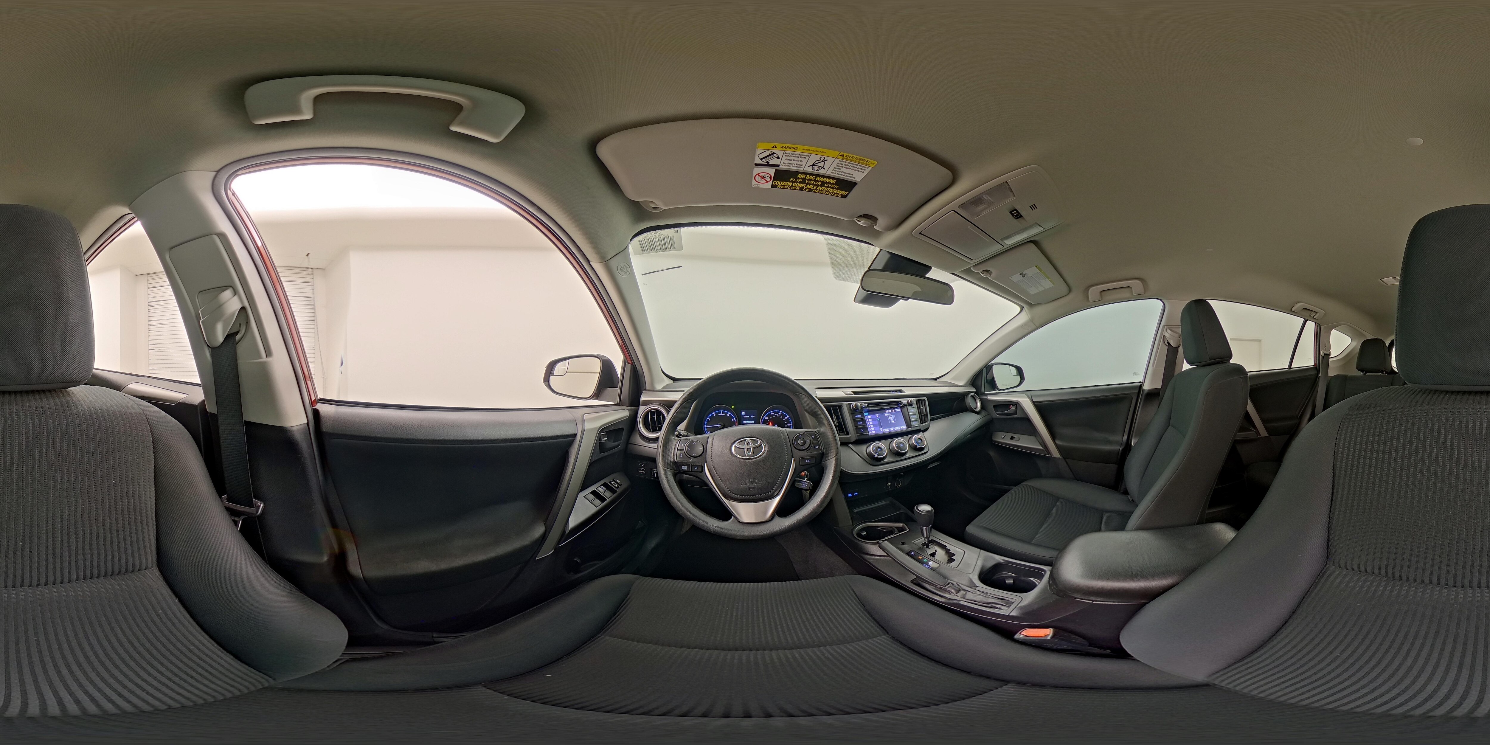 2018 Toyota RAV4 LE - Photo 25