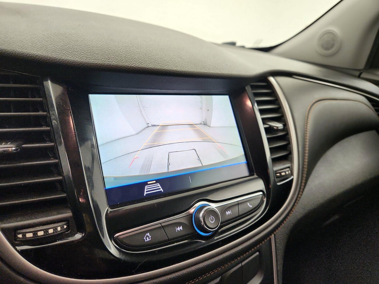 2020 Chevrolet Trax LT - Photo 15