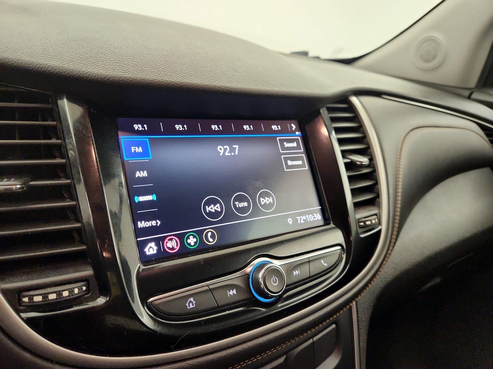 2020 Chevrolet Trax LT - Photo 16