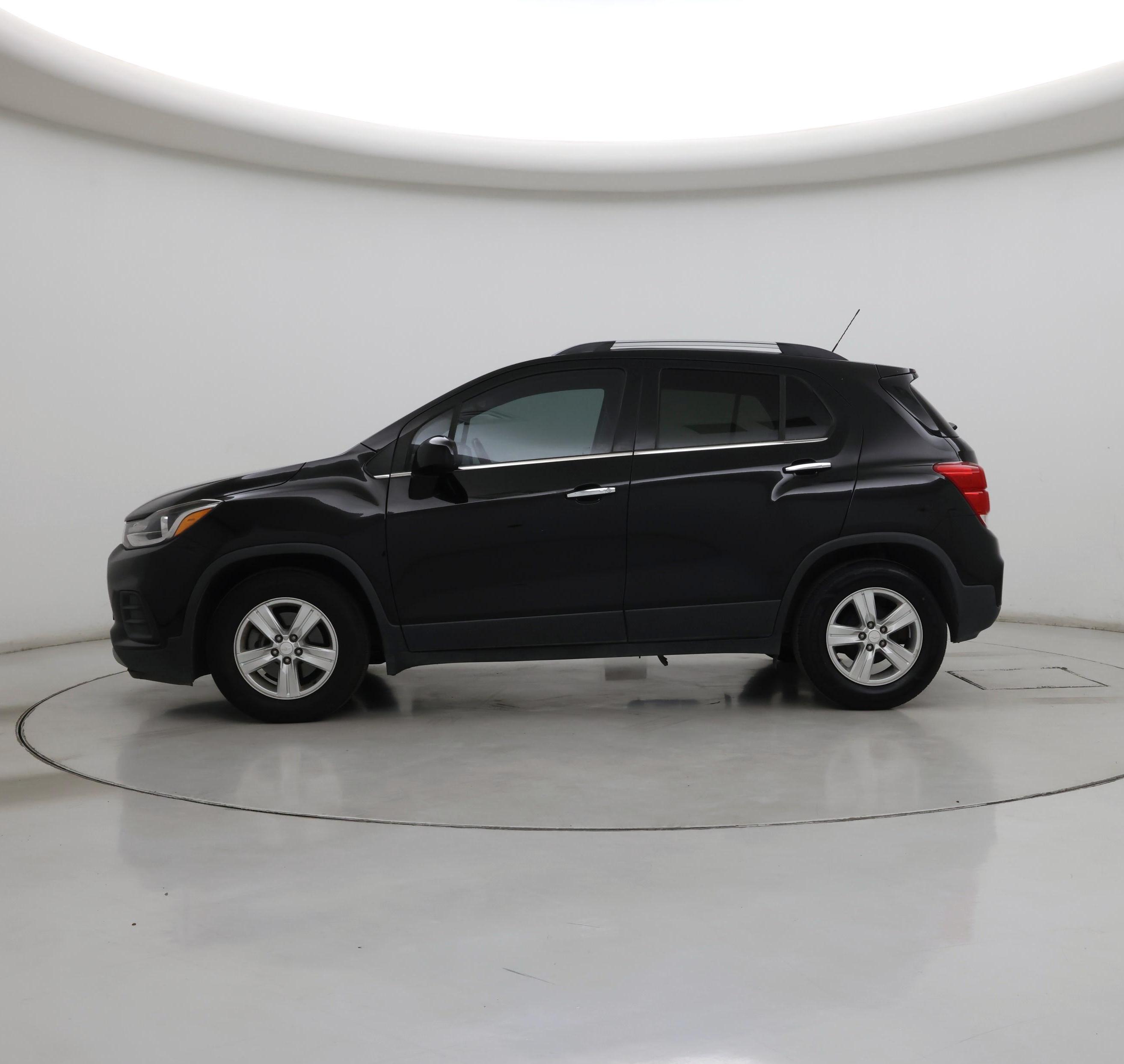 Thumbnail: 2020 Chevrolet Trax - 3