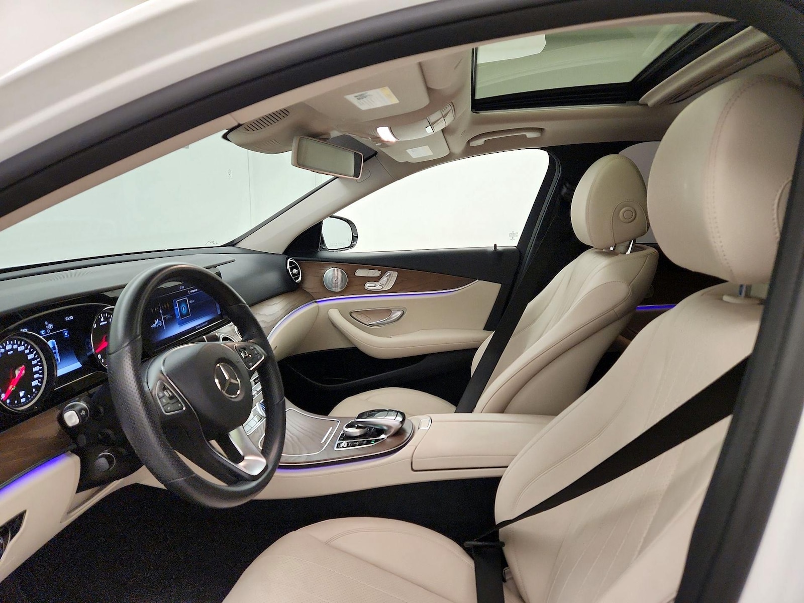 2018 Mercedes-Benz E-Class E300 - Photo 21