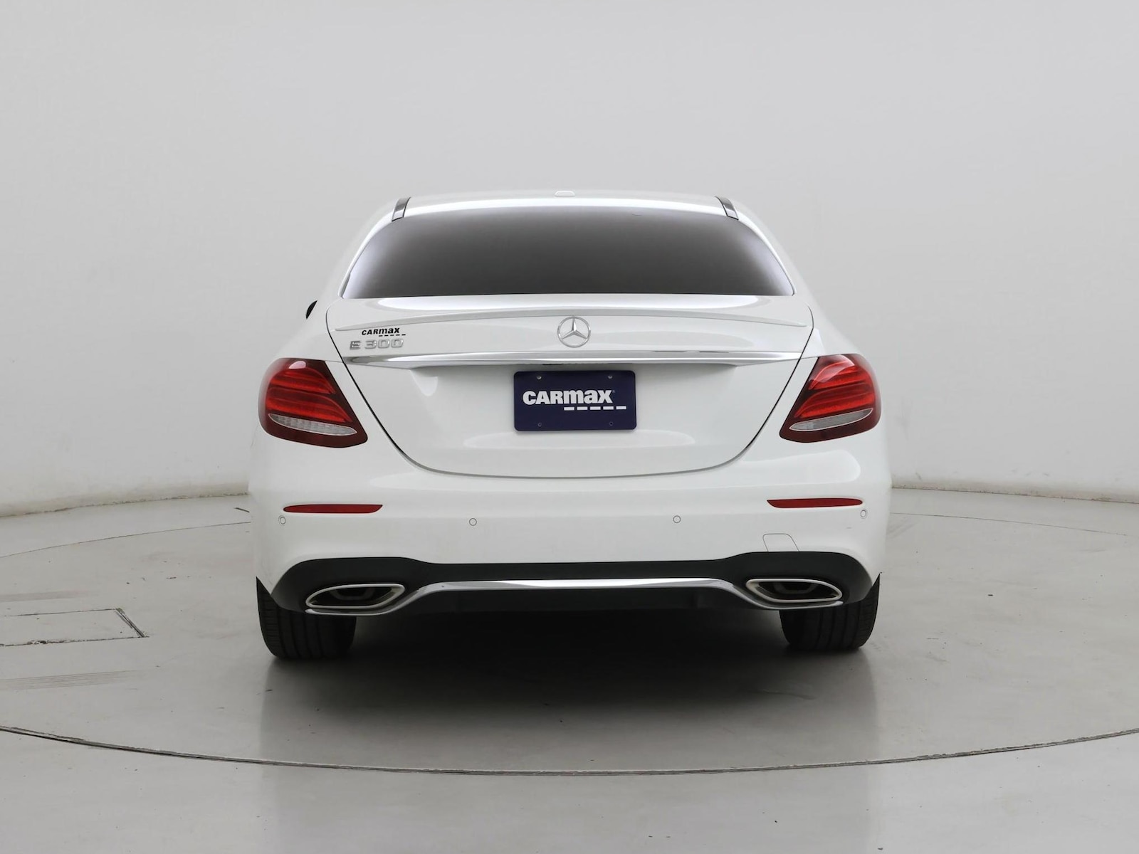 2018 Mercedes-Benz E-Class E300 - Photo 7