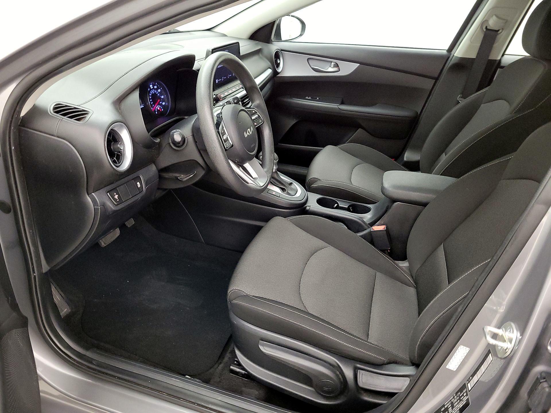 Thumbnail: 2024 Kia Forte - 11