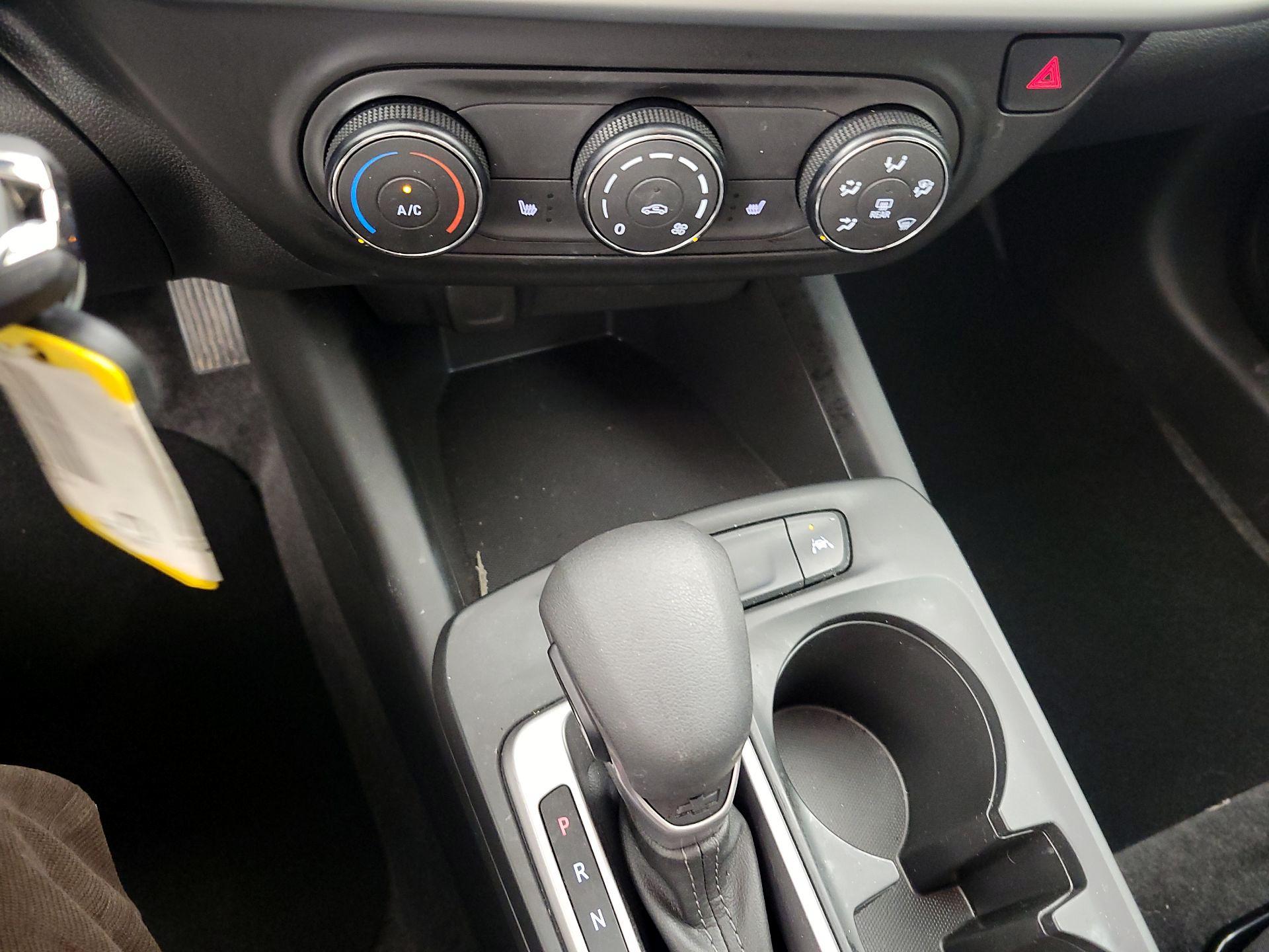 Thumbnail: 2025 Chevrolet Trax - 14