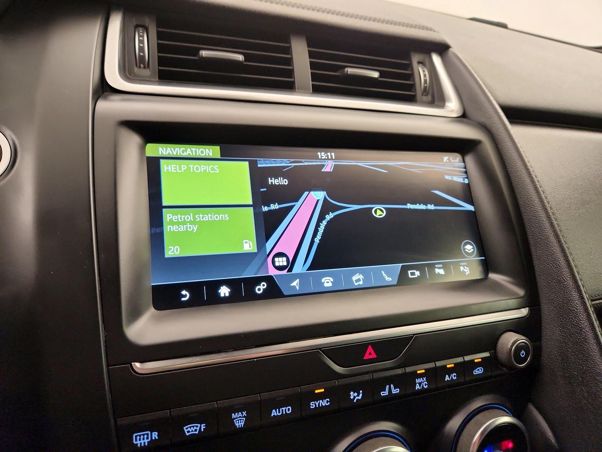 Thumbnail: 2019 Jaguar E-Pace - 14