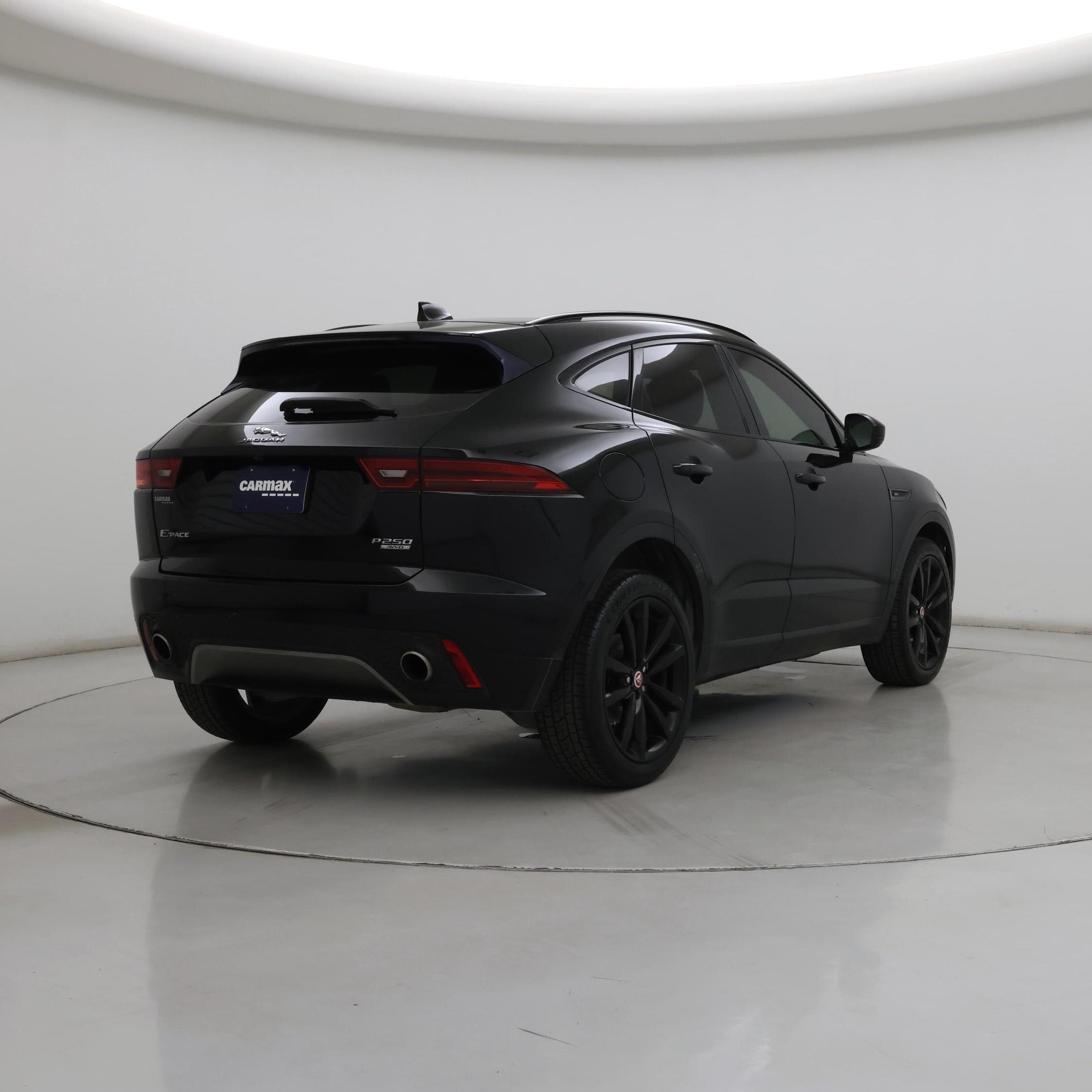 Thumbnail: 2019 Jaguar E-Pace - 8