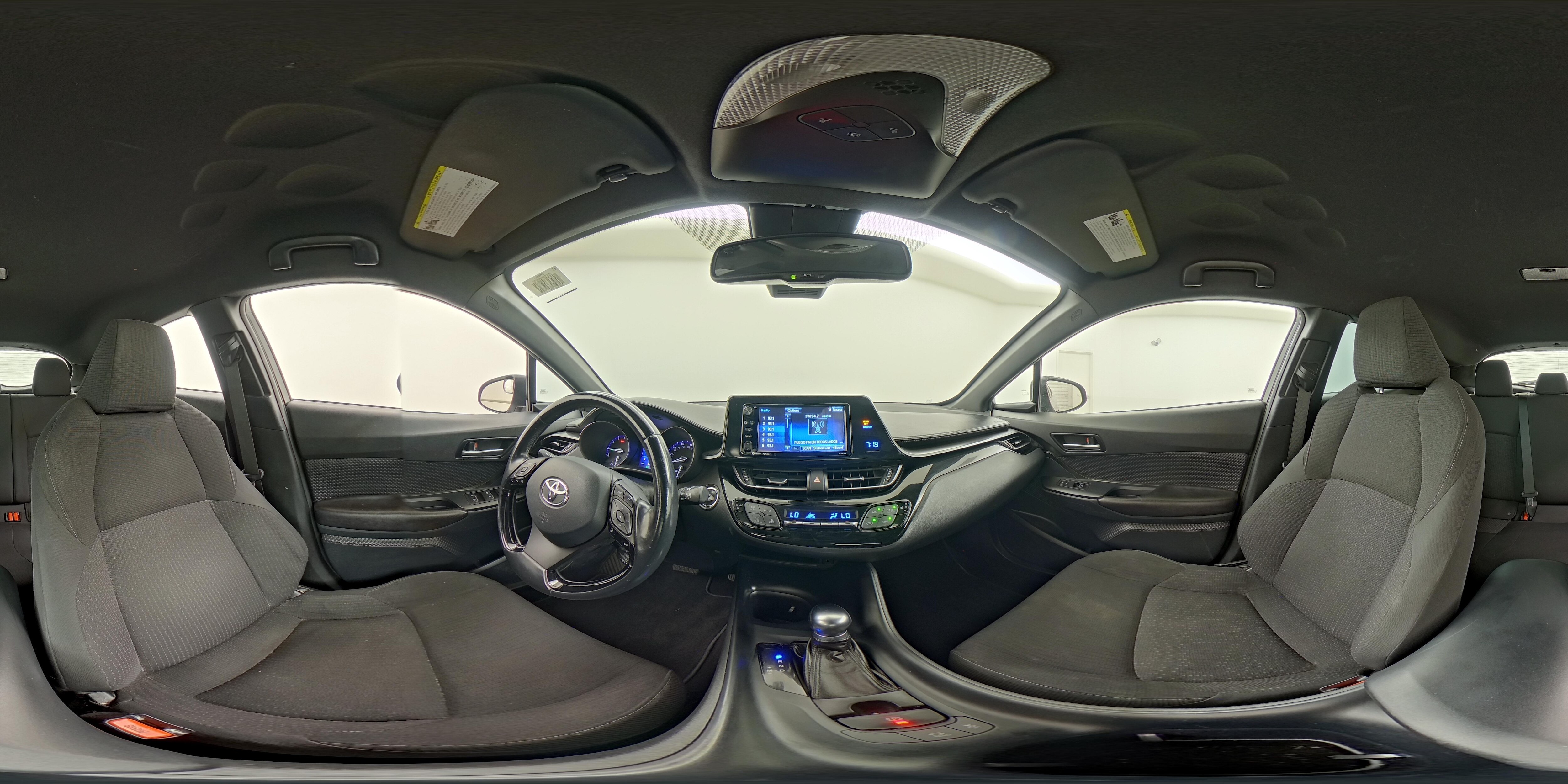 2018 Toyota C-HR XLE Premium - Photo 24