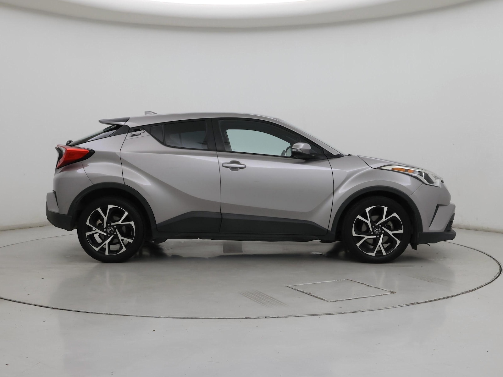 2018 Toyota C-HR XLE Premium - Photo 8