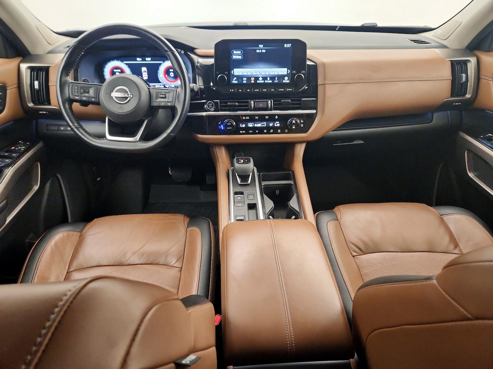 2023 Nissan Pathfinder Platinum - Photo 10