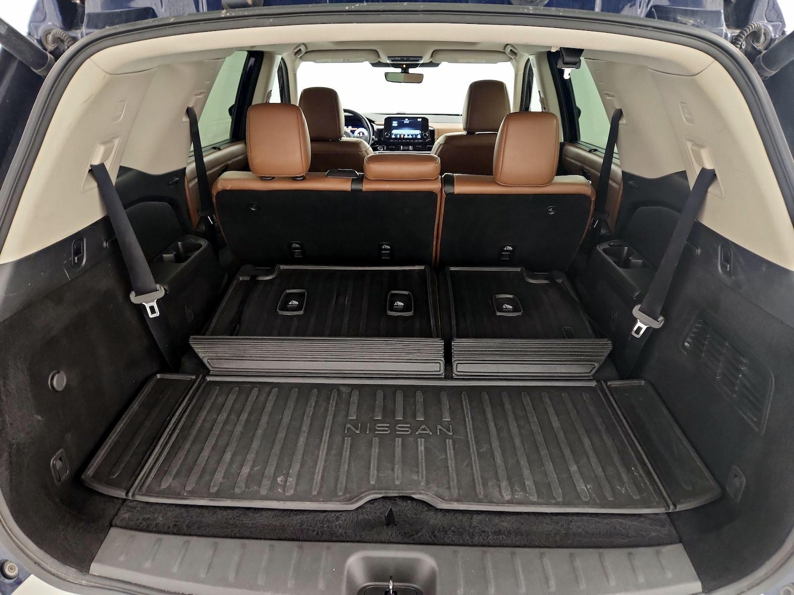 2023 Nissan Pathfinder Platinum - Photo 25