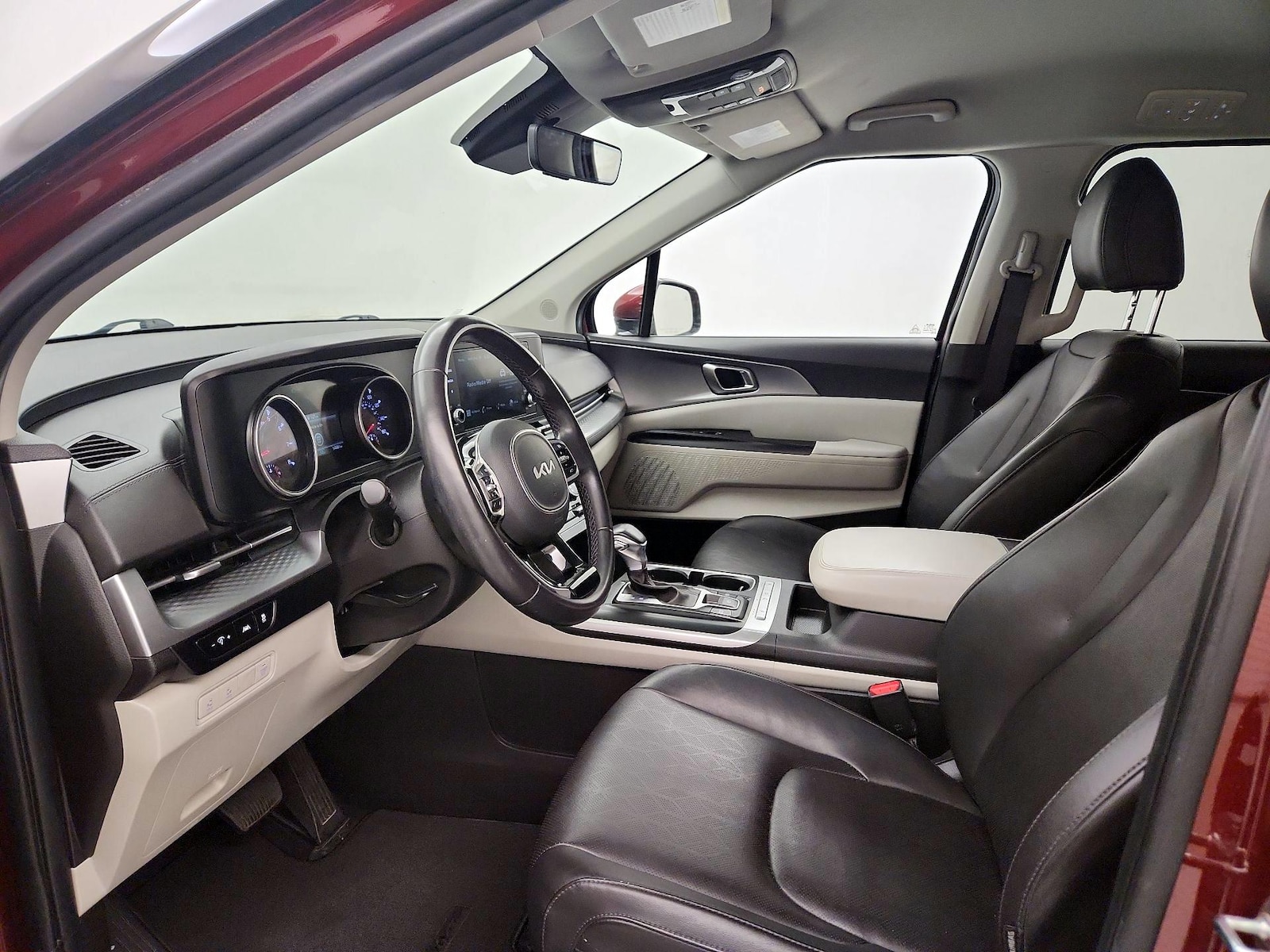 2023 Kia Carnival LX Seat Pkg - Photo 12