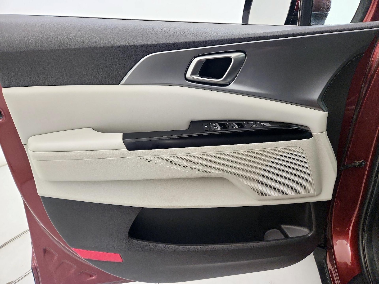 2023 Kia Carnival LX Seat Pkg - Photo 13