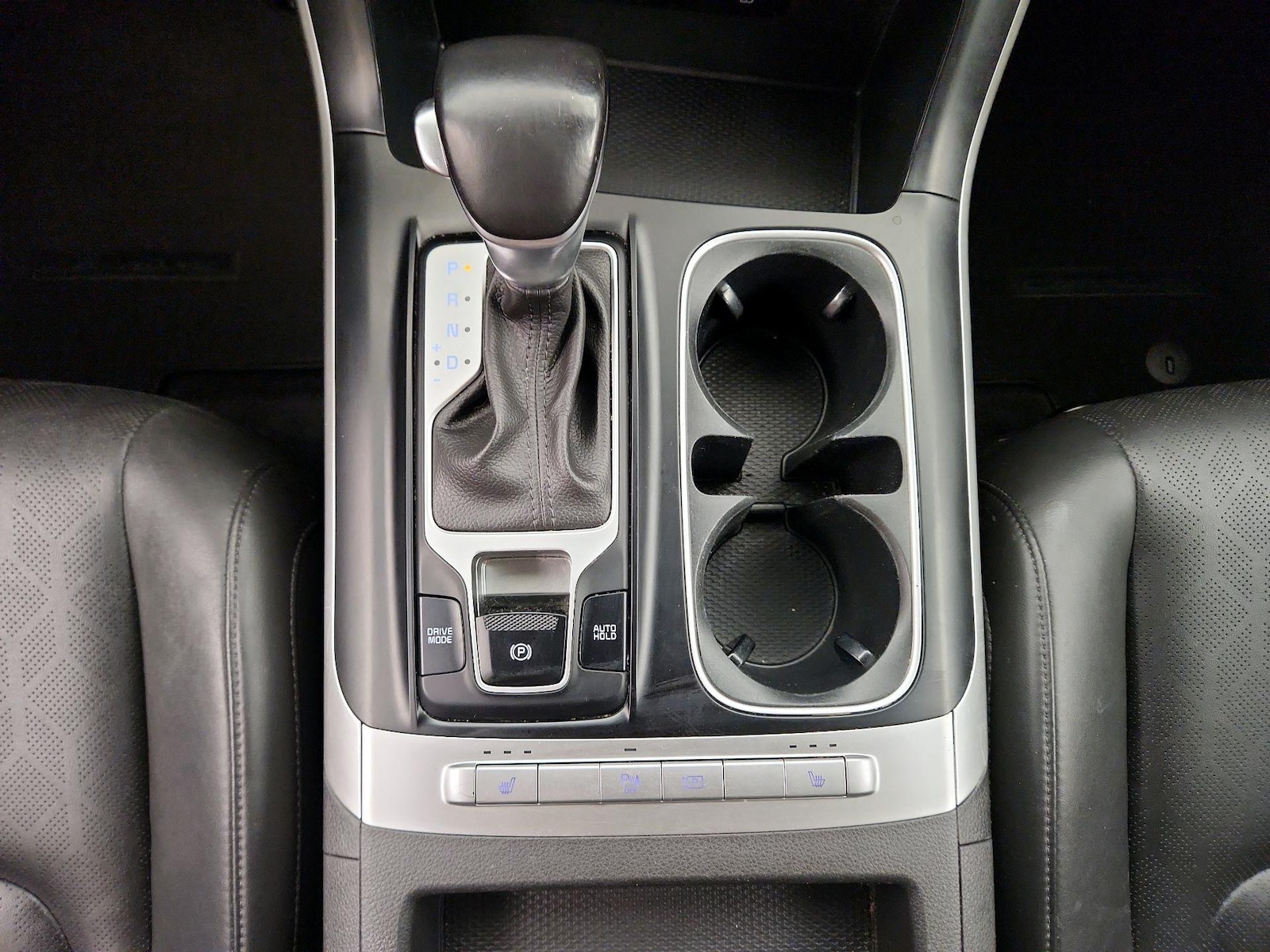2023 Kia Carnival LX Seat Pkg - Photo 17