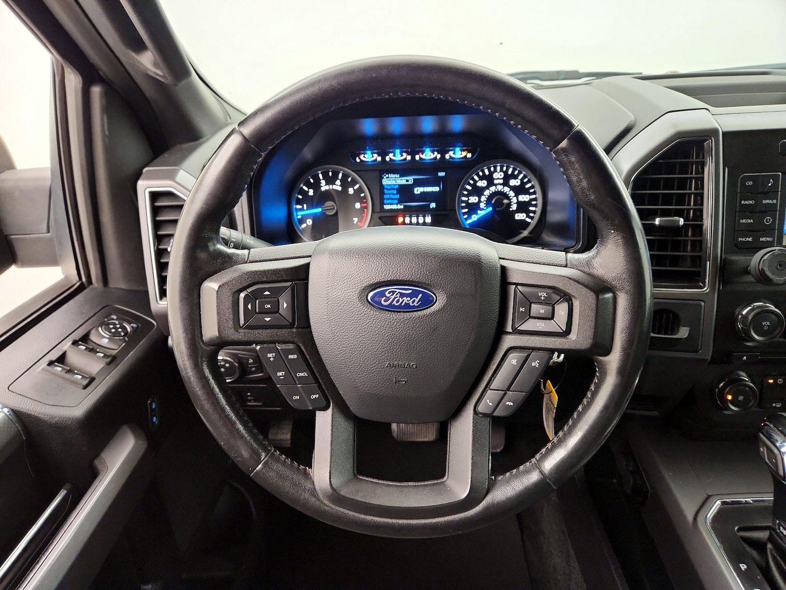 2017 Ford F-150 XLT - Photo 11