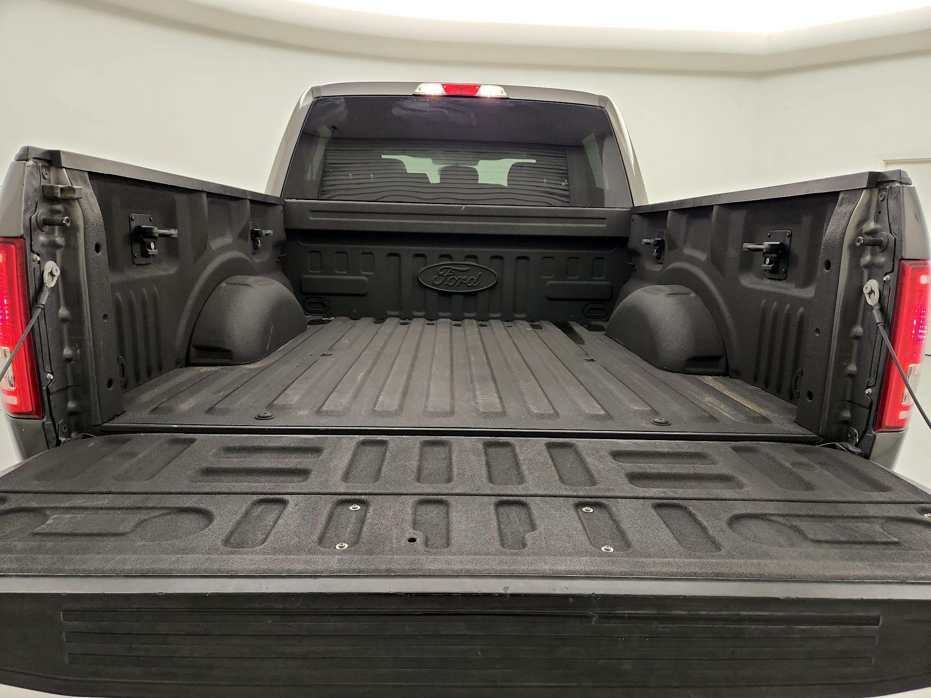 Thumbnail: 2017 Ford F-150 - 20