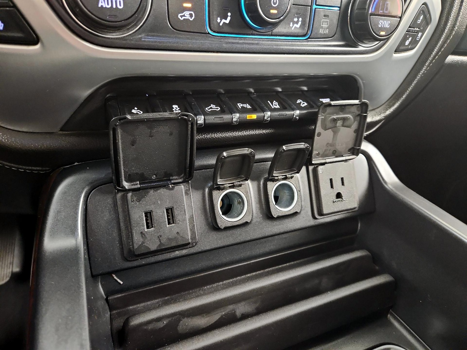 2018 GMC Sierra 2500HD SLT - Photo 20