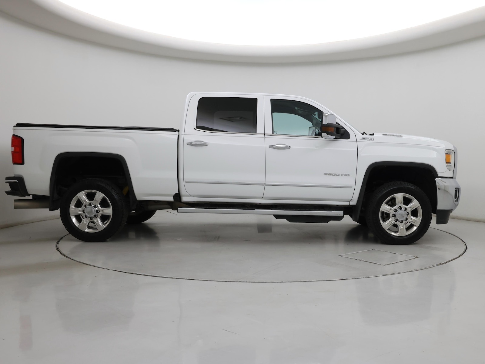 2018 GMC Sierra 2500HD SLT - Photo 8
