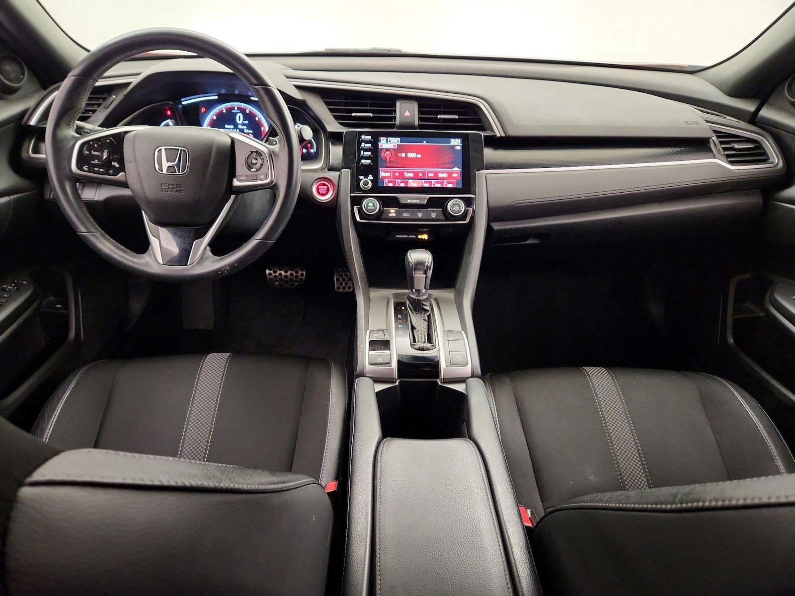 Apple CarPlay® & Android Auto™