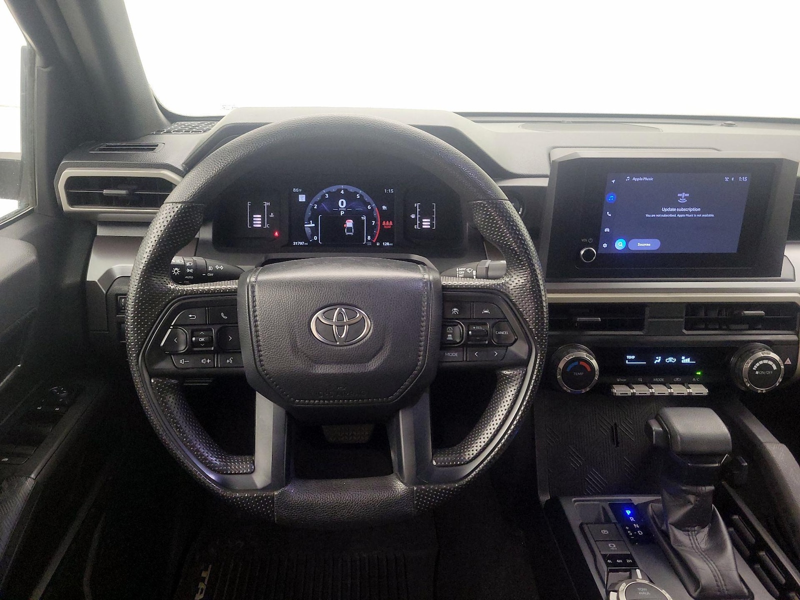 2025 Toyota Tacoma SR5 - Photo 11