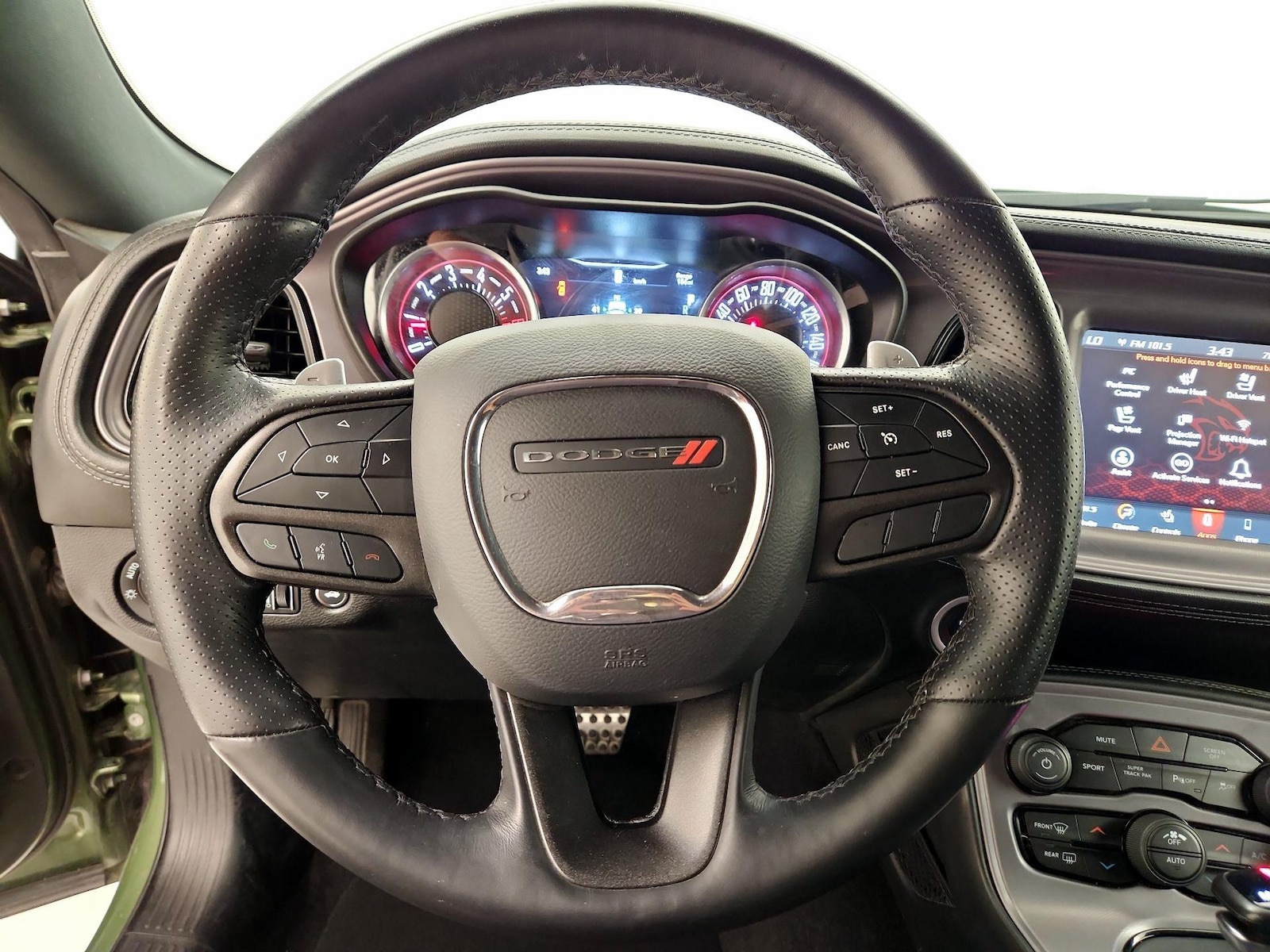 2023 Dodge Challenger R/T - Photo 11