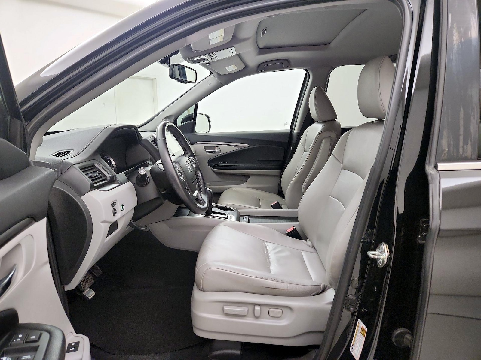 2017 Honda Pilot EX-L - Photo 12