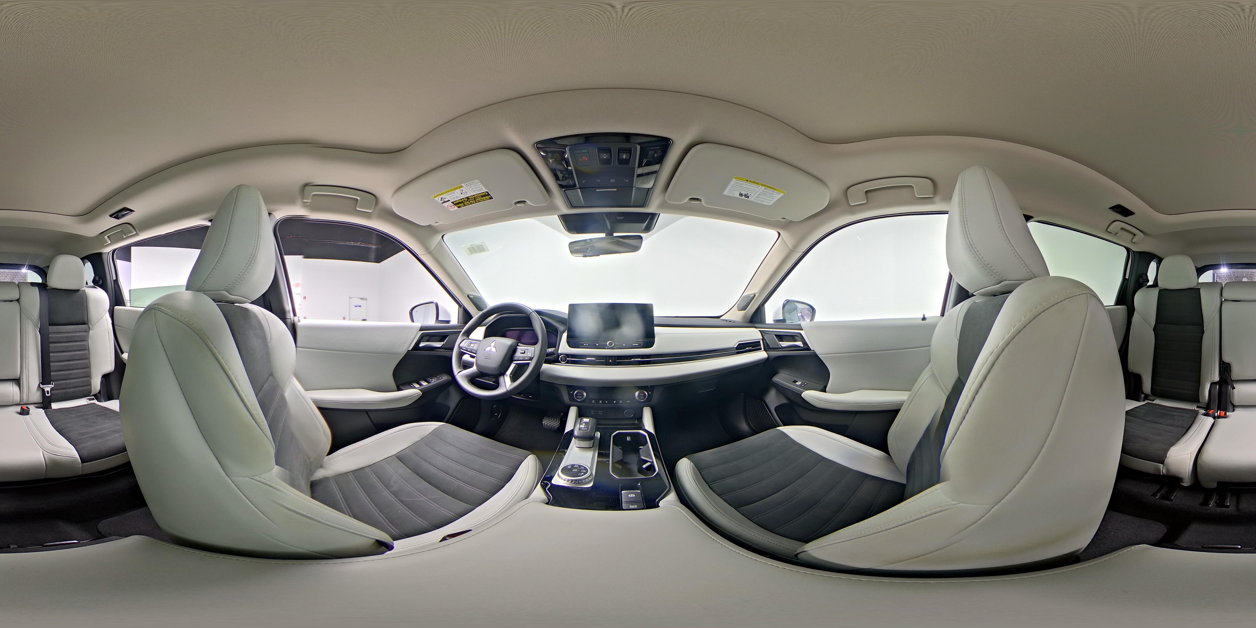 2025 Mitsubishi Outlander SE - Photo 28