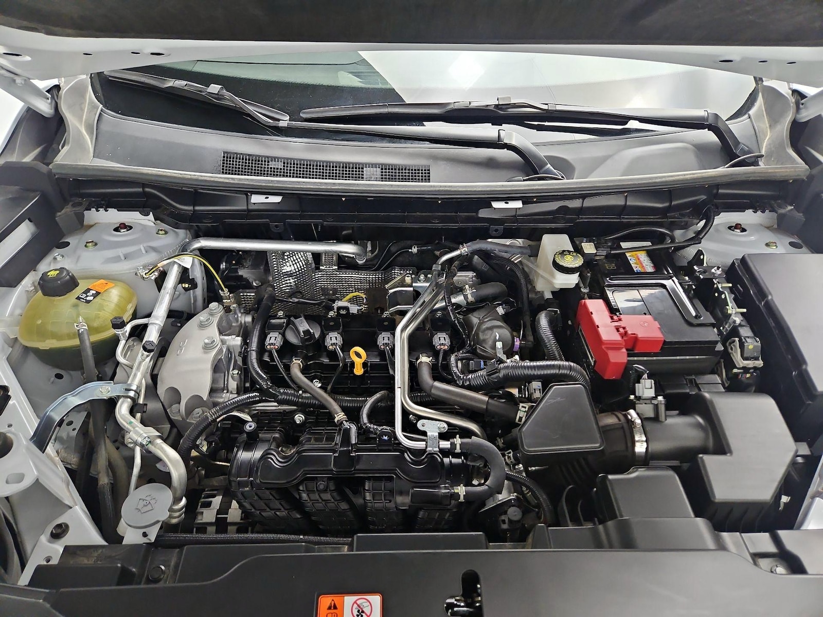 2025 Mitsubishi Outlander SE - Photo 26