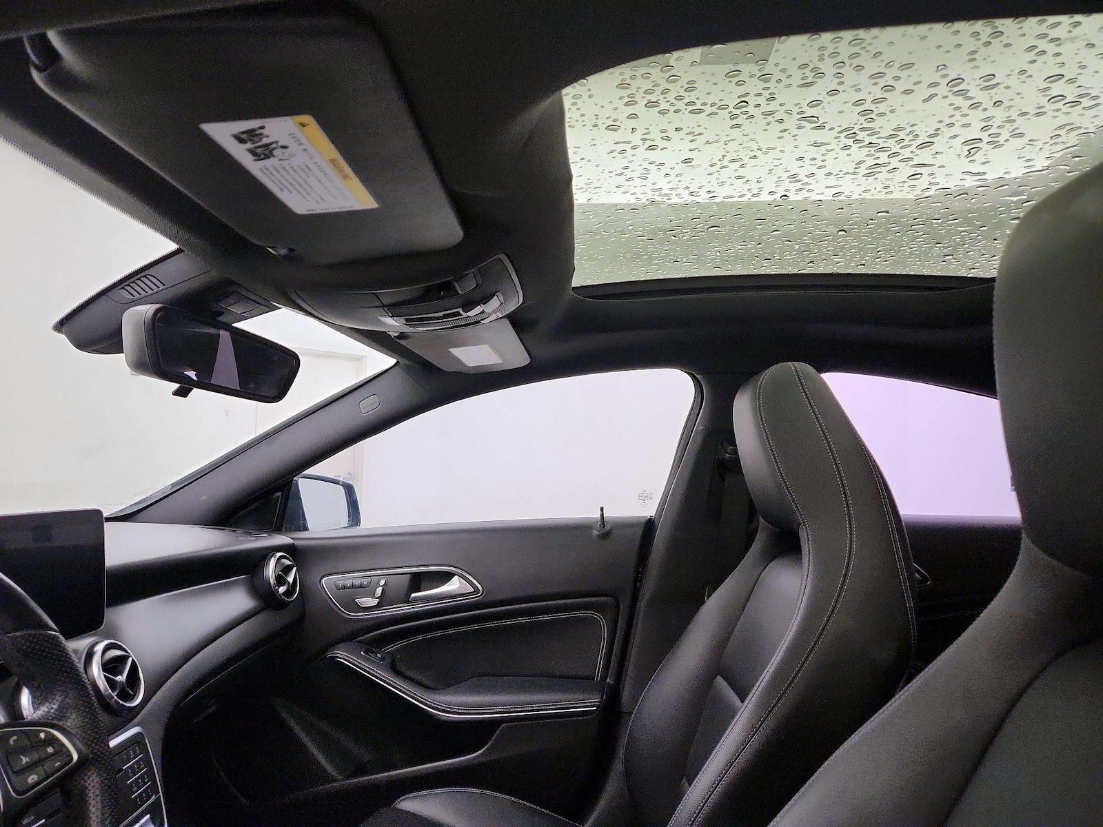 Sunroof(s) & Overhead Airbags