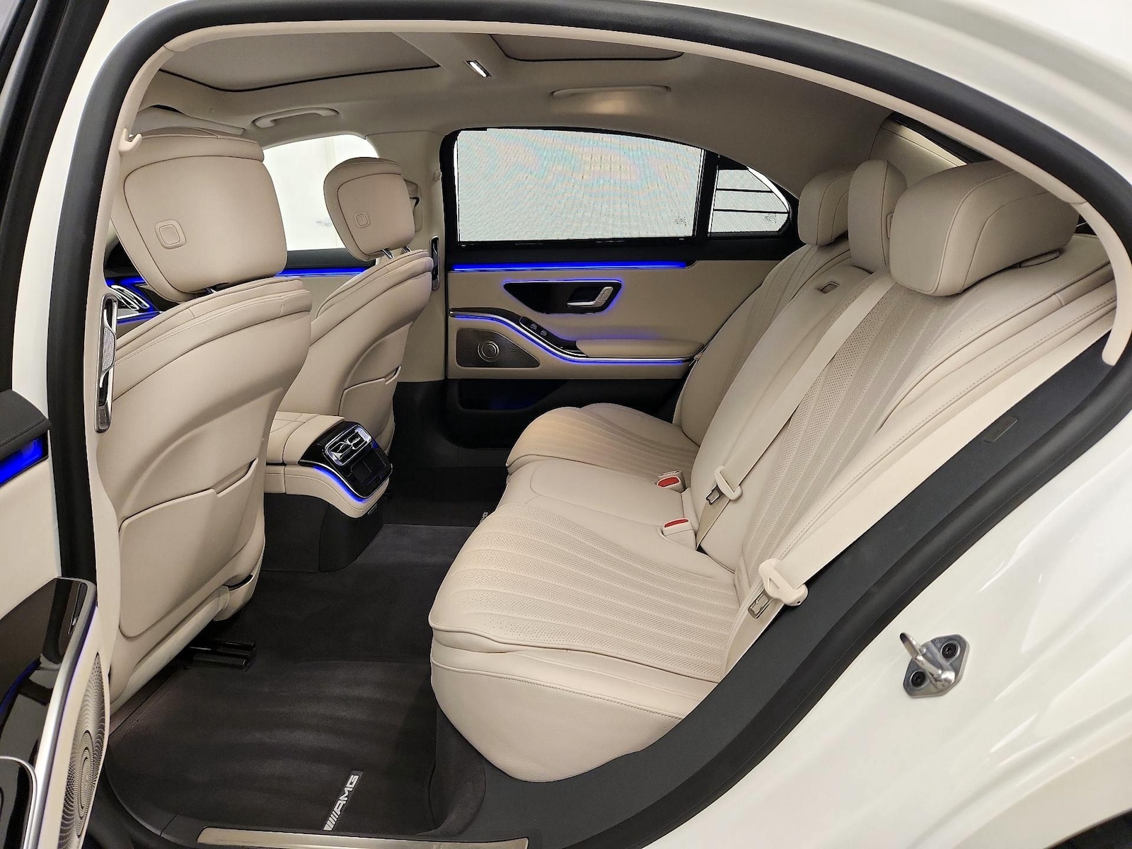 2022 Mercedes-Benz S-Class S 500 - Photo 22