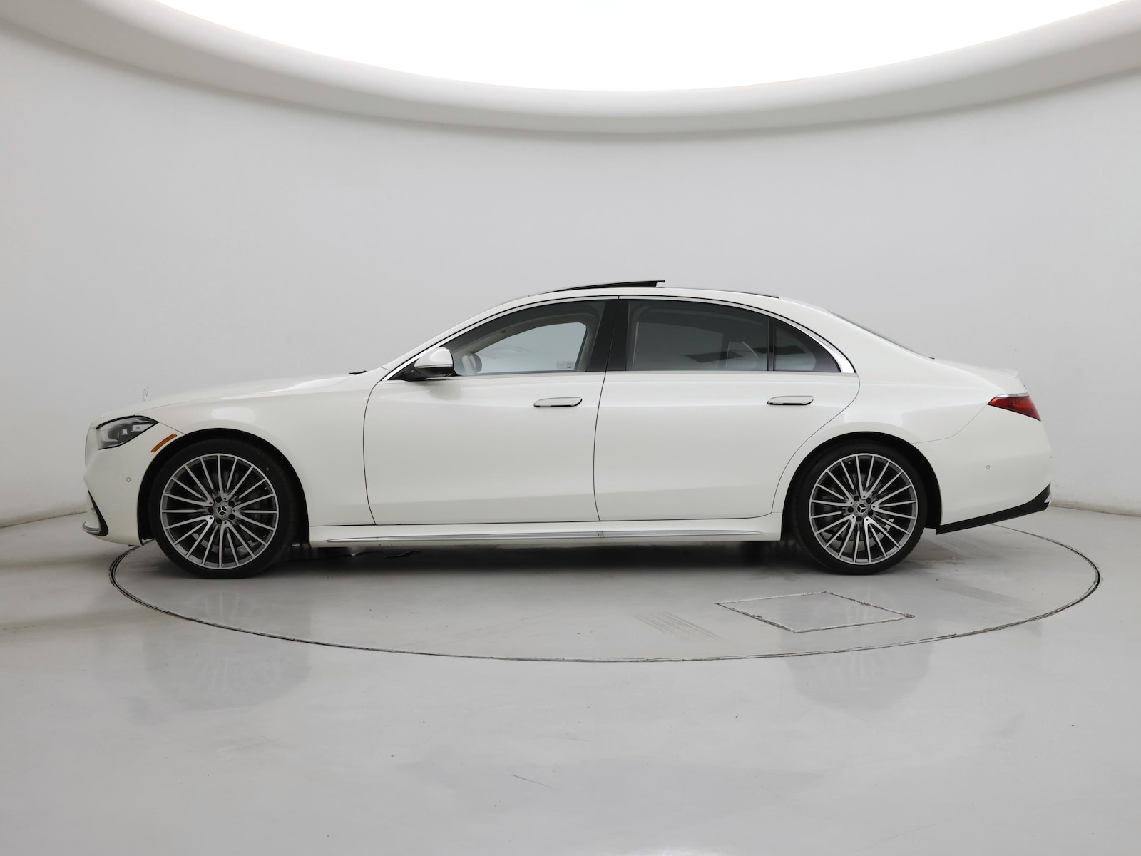 2022 Mercedes-Benz S-Class S 500 - Photo 4