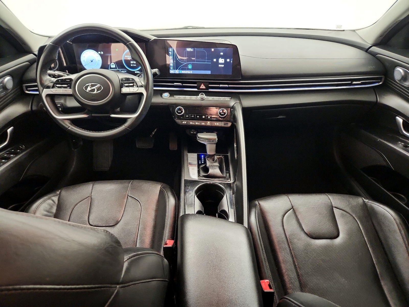 2023 Hyundai Elantra Limited - Photo 10