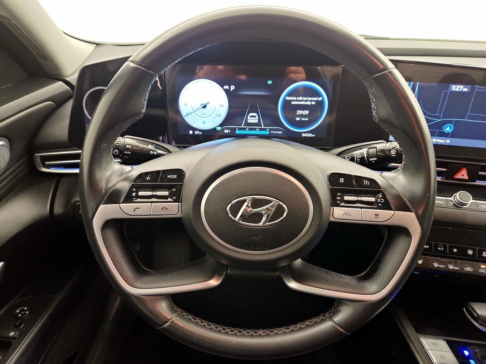 2023 Hyundai Elantra Limited - Photo 11