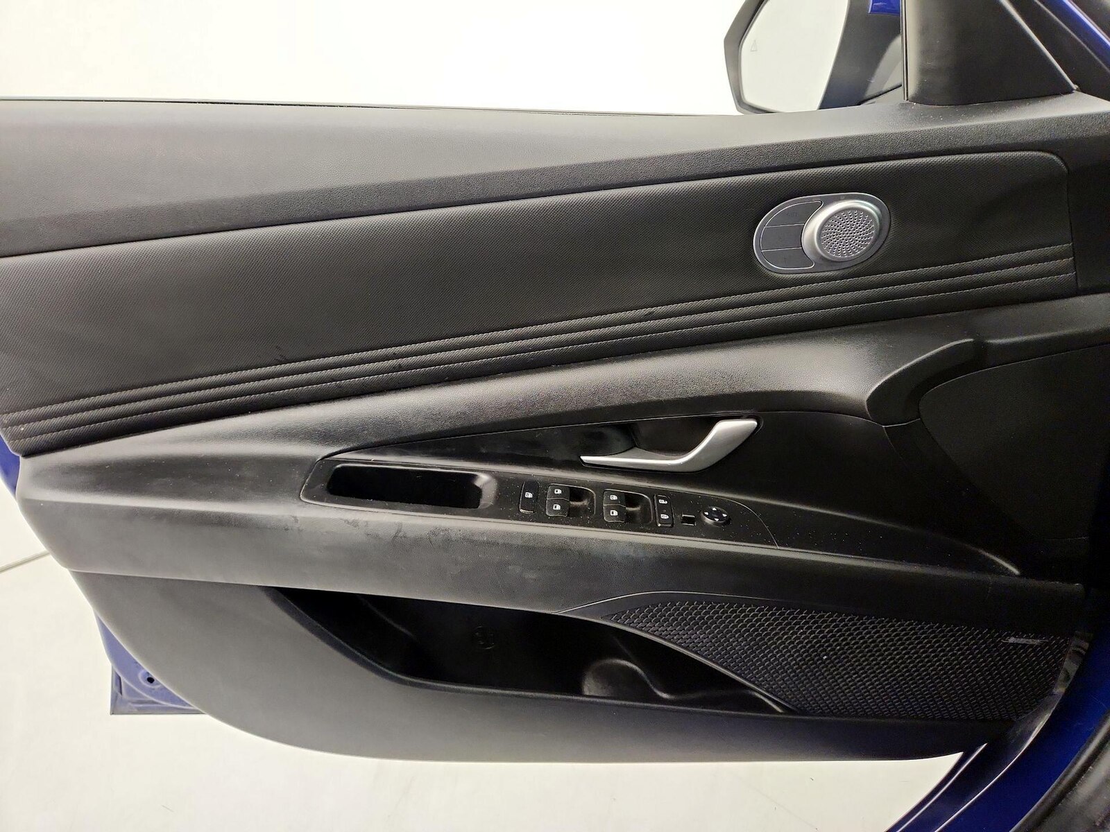 2023 Hyundai Elantra Limited - Photo 13