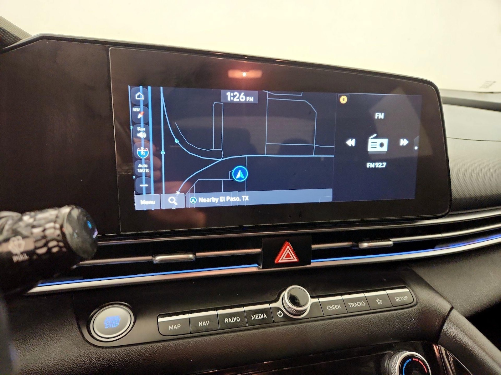 2023 Hyundai Elantra Limited - Photo 15