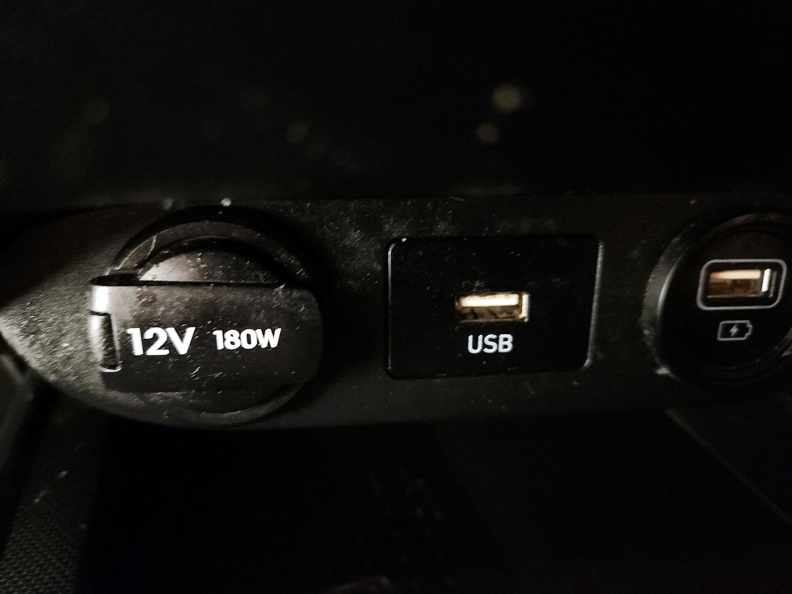 2023 Hyundai Elantra Limited - Photo 20