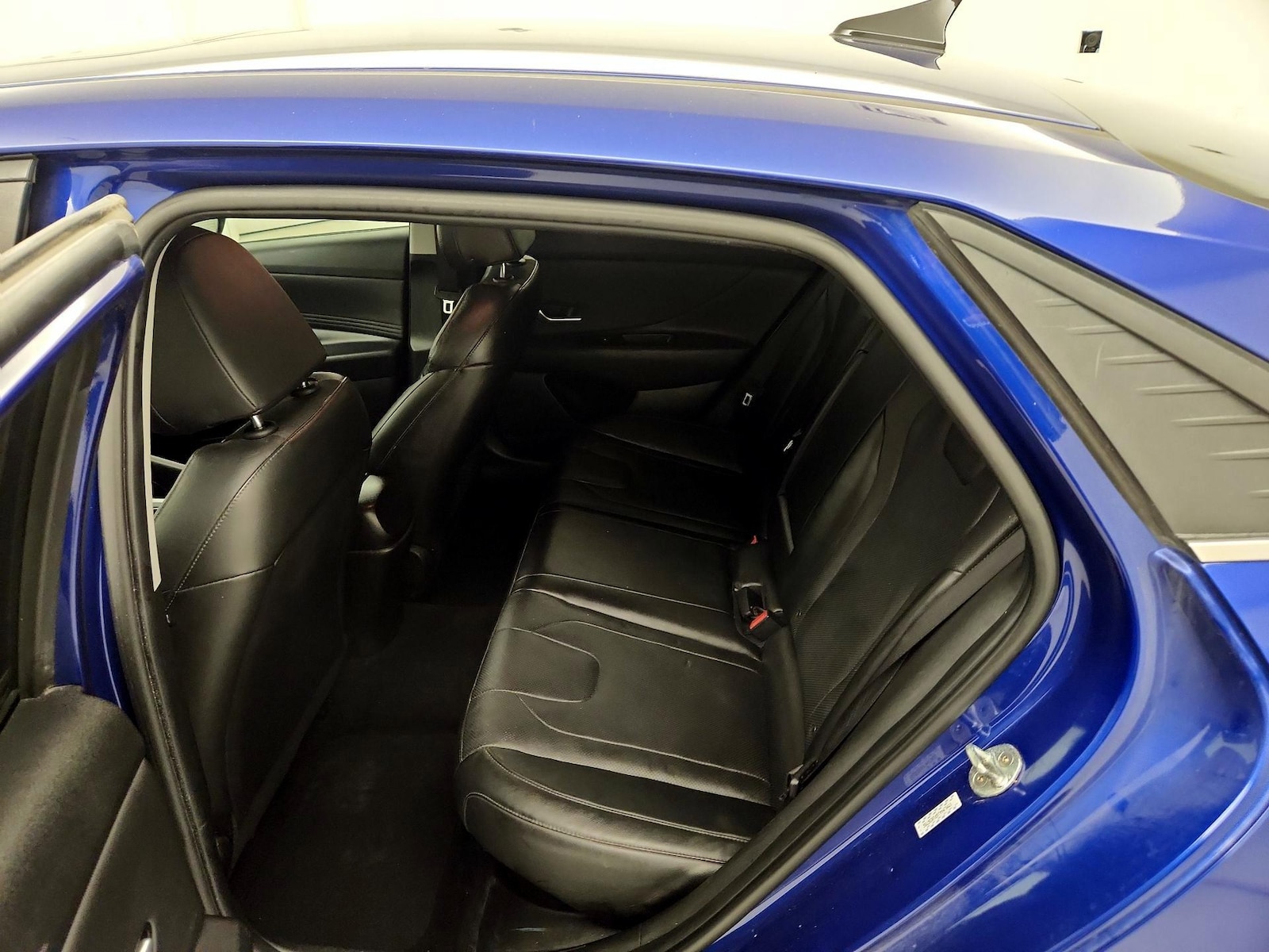 2023 Hyundai Elantra Limited - Photo 22