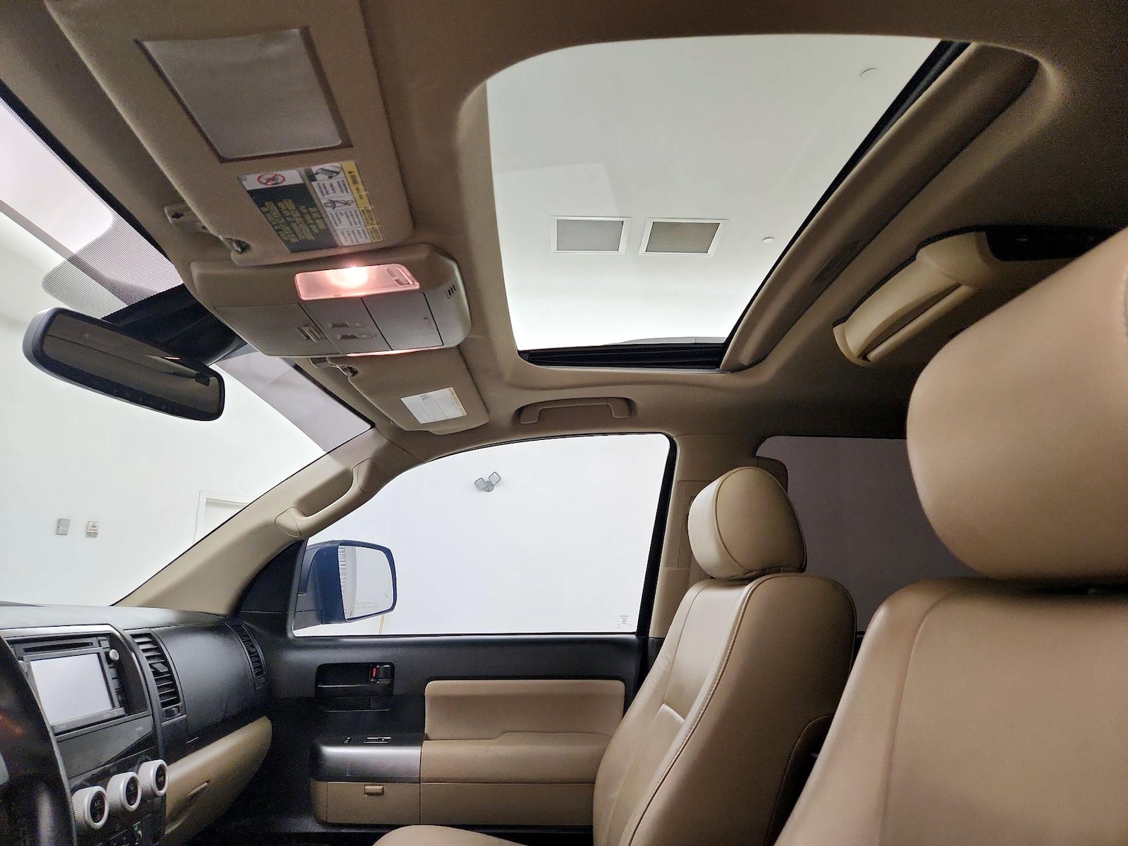 Sunroof(s) & Overhead Airbags