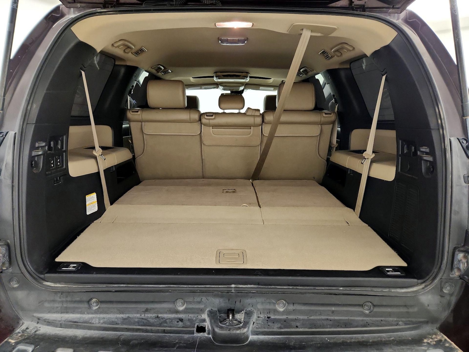 2019 Toyota Sequoia SR5 - Photo 24